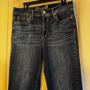 Seven7 Straight Leg Jeans Classic Style